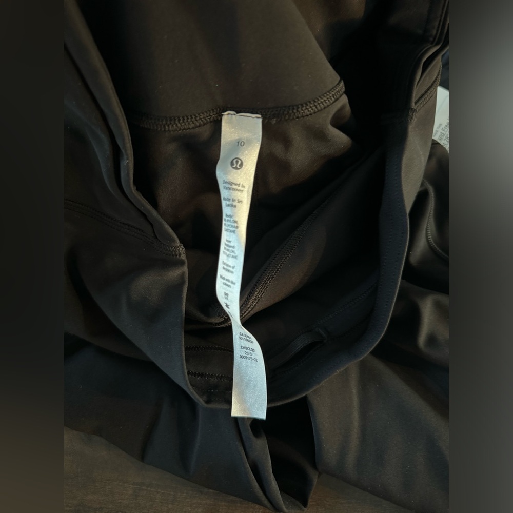 Lululemon fast and free HR crop 23” * pockets, color black